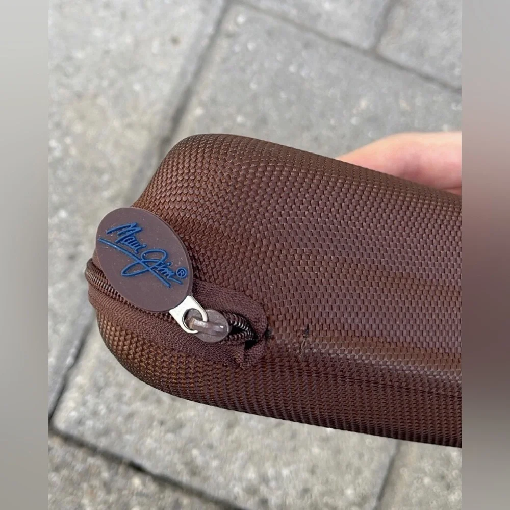NEW Maui Jim Zippered Brown Hardshell Sunglasses Case